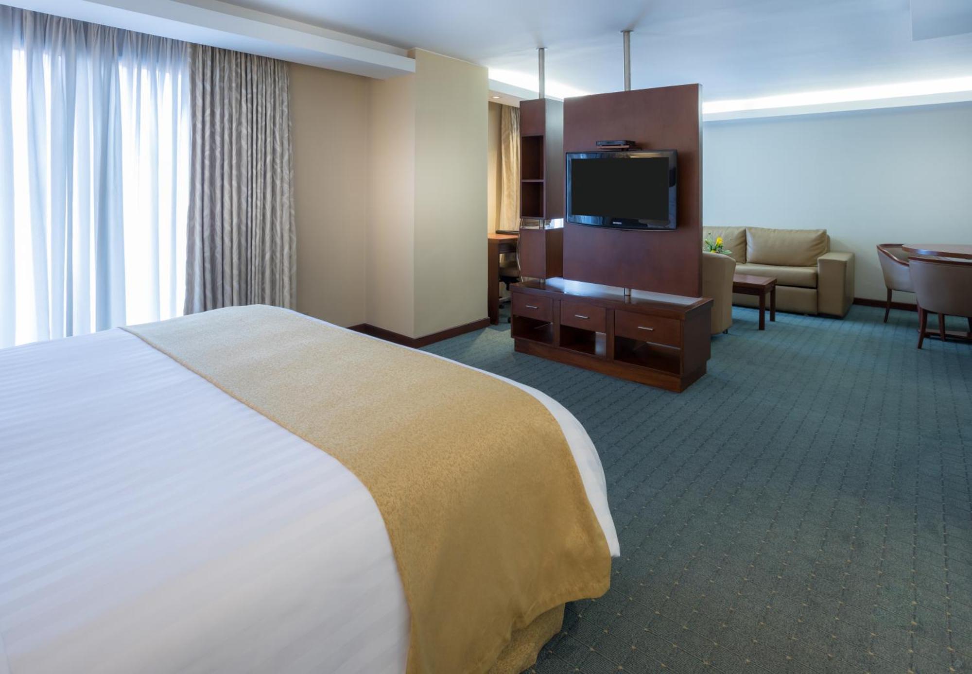 Junior Suite,1278021187:JPEG