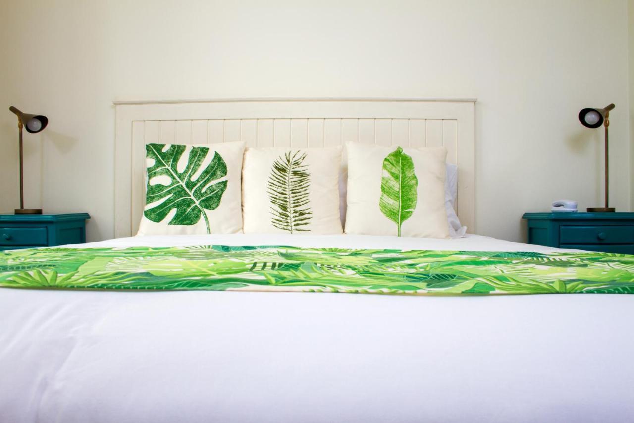 Standard Double Room,1379623925:JPEG