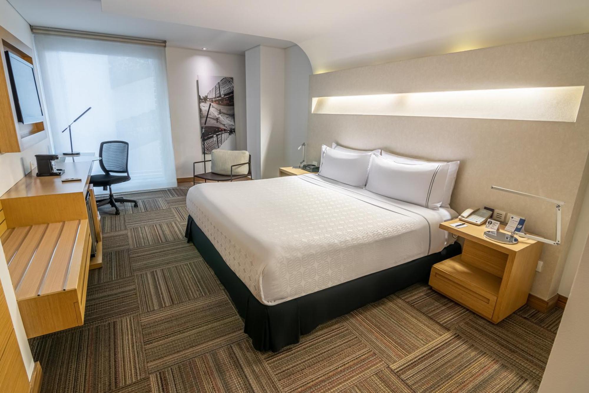 Superior King Room,1553242918:JPEG