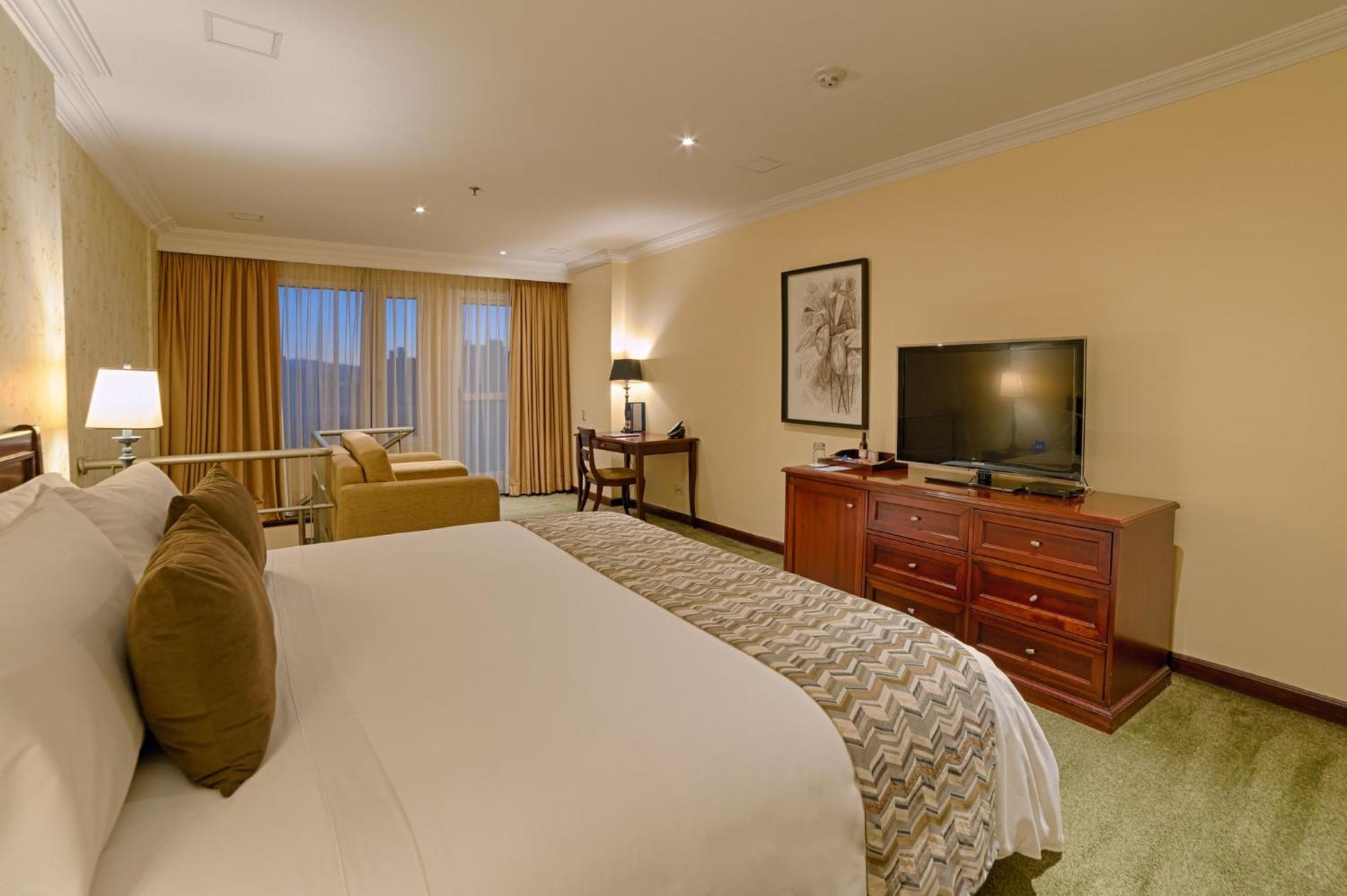 King Room,1629896110:JPEG