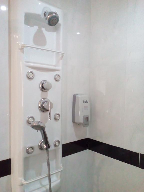 Suite Whirlpool,708284479:JPEG