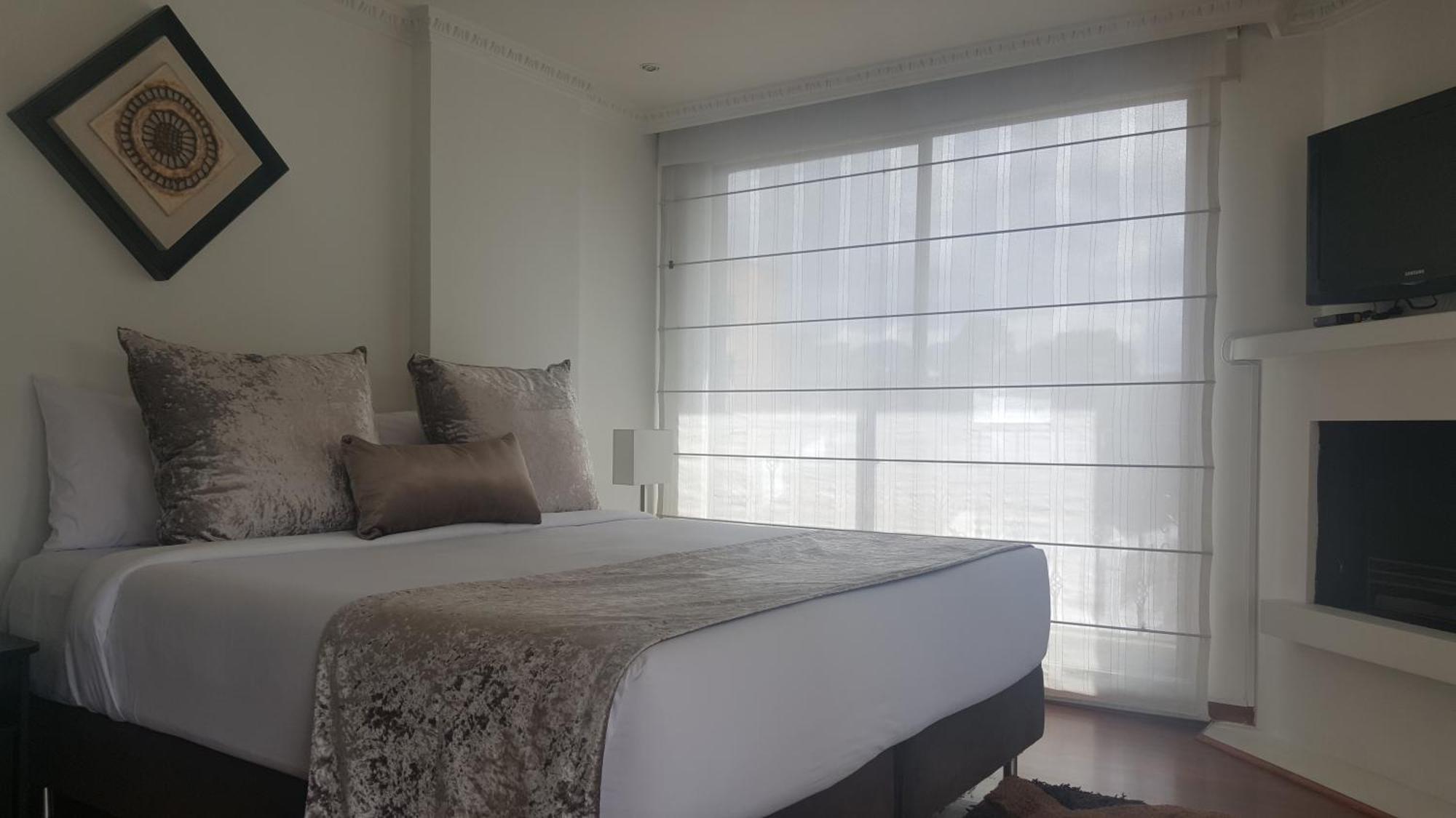 King Suite,229415587:JPEG